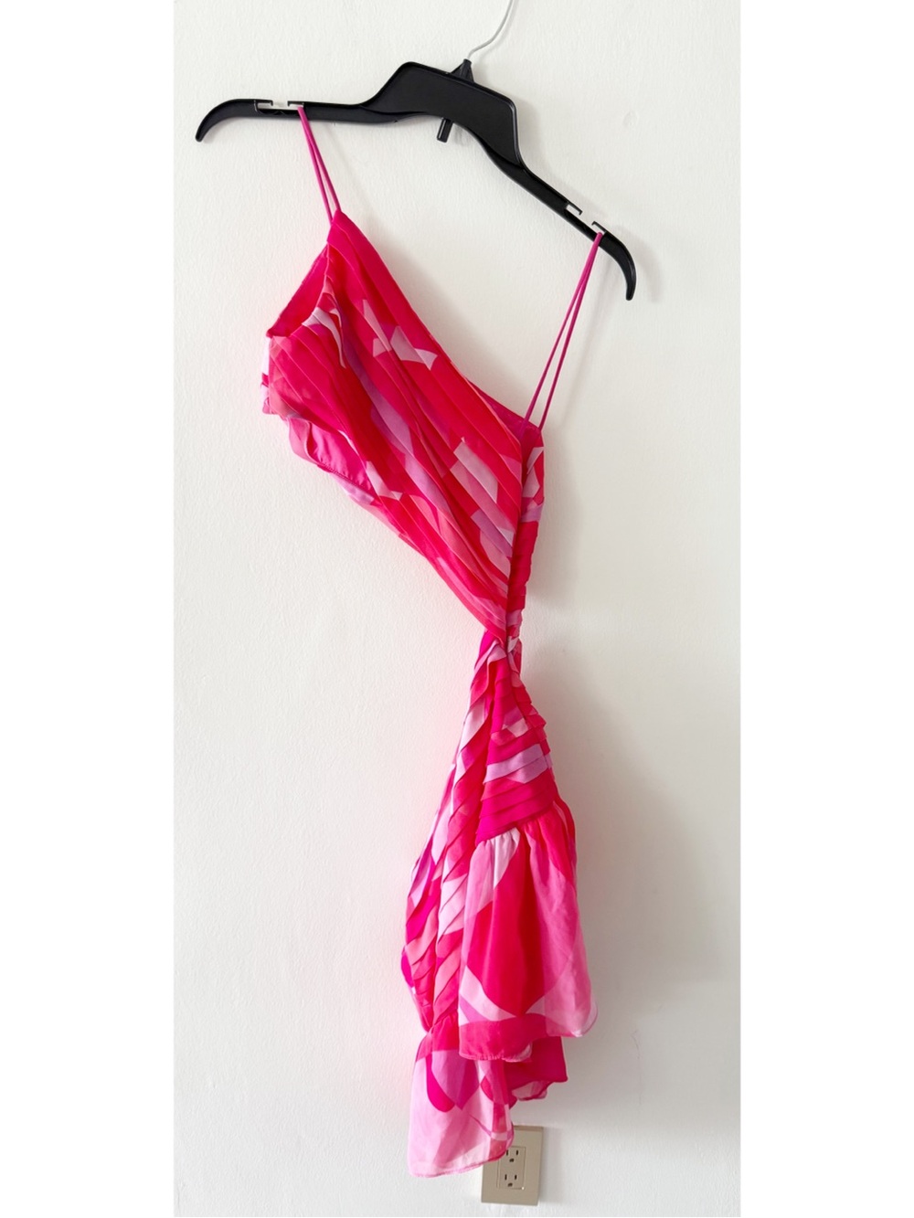 Hello Molly Hold My Drink Pink Pleated Cutout Mini Dress Size US 6 - Picture 7 of 8